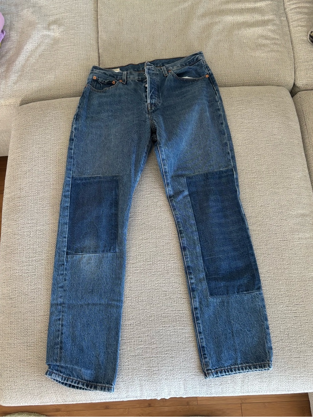 Straight leg high waisted Levis!
